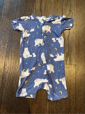 Gerber baby bamboo sleeper romper size 6-9 months